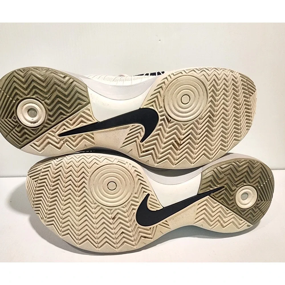Nike HyperDunk 584433-100 White Black Metallic Silver  display picture 3